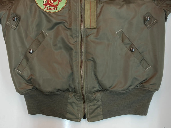 アビレックス AVIREX MA-1 FLIGHT JACKET フライト ジャケット ボンバー ジップアップ ミリタリー 軍物 アウター 緑 ジャケット 刺繍 カーキ Lサイズ 104MT-1799