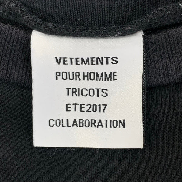 ヴェトモン VETEMENTS 再構築 STAFFTee WSS17HA8 Tシャツ ブラック Sサイズ 201MT-3957