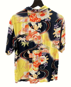 サンサーフ SUN SURF KING SMITH KIMONO DESIGN アロハシャツ 開襟 シャツ フロントボタン フラワー BLACK 黒 YELLOW 黄色 SS30690 半袖シャツ 花・植物 マルチカラー Sサイズ 104MT-371