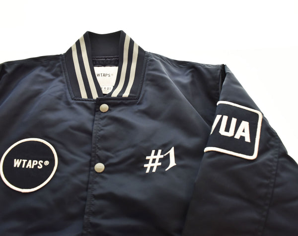 ダブルタップス WTAPS 18SS BENCH JACKET ベンチ ジャケット スタジャン サテン スタジアムジャケット  181TQDT-JKM02  1 ジャケット ネイビー 103MT-2382