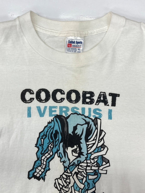 バンド band 90s 00s COCOBAT TEE ココバット Tシャツ United Sportsタグ I Versus I ヘビメタ バンT 半袖 白 Tシャツ ロゴ ホワイト XLサイズ 104MT-2347