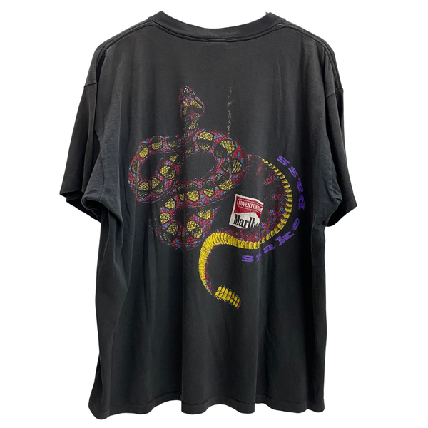【曜日割引対象外】 ヴィンテージ vintage 90's マルボロ Marlboro snake pass DELTA USA製 ポケット Tシャツ ブラック XLサイズ 201MT-4489 VB