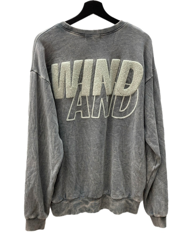 ウィンダンシー WIND AND SEA SEA CHENILLE EMB SULFUR CREW NECK  スウェット トレーナー ウォッシュ加工 灰色 WDS-O-SIG-24-Q2-CS-01 スウェット 刺繍 グレー Lサイズ 104MT-1569