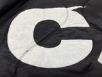 コムデギャルソン COMME des GARCONS 22AW シーディージー CDG × アルファ Alpha Industries ライナー フロントボタン キルティング ナイロン バックロゴ BLACK 黒 SZ-J030 ジャケット プリント ブラック Mサイズ 104MT-2013