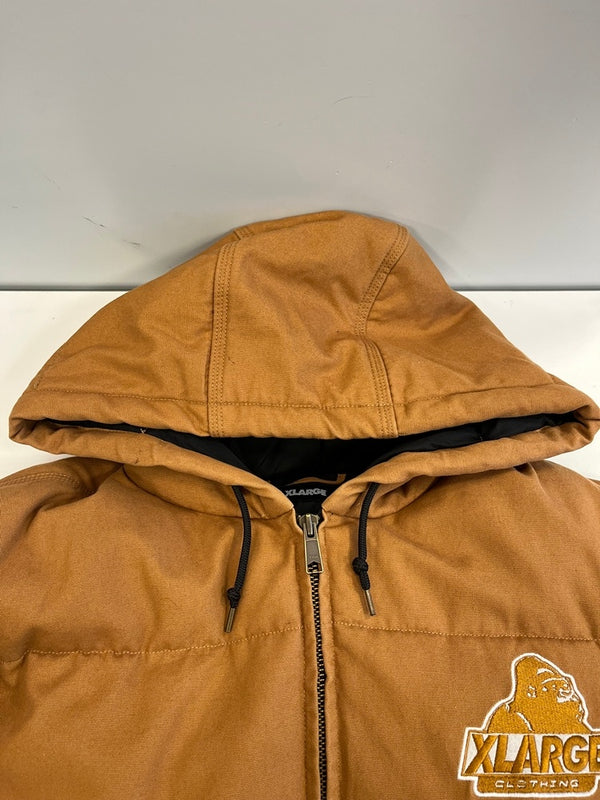 エクストララージ XLARGE DUCK ACTIVE PUFFER JACKET ダック アクティブ パッファージャケット 中綿ジャケット 101214021008 ジャケット ブラウン Lサイズ 101MT-5379