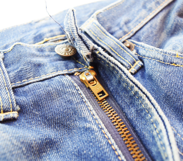 リーバイス LEVI'S 554zxx 紙パッチ VINTAGE ヴィンテージ デニム 60年代 60's 60s  トップボタン刻印E 隠しリベット センターセット セミオートマチックTALON タロン ジップ デニム ブルー 103MB-327