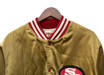 【曜日割引対象外】 ロッカーライン LOCKER LINE San Francisco 49ERS NFL スタジャン ジャケット ゴールド Lサイズ 201MT-2884 VB