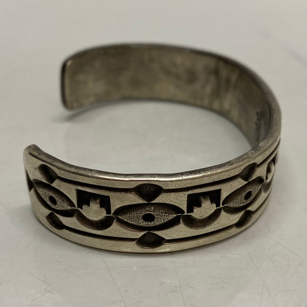 【曜日割引対象外】 【中古】インディアンジュエリー INDIAN JEWELRY ホピ族 JJ 刻印 メンズジュエリー・アクセサリー バングル シルバー 201goods-675 VB