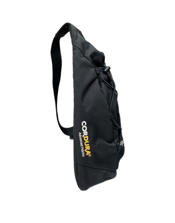 シュプリーム SUPREME 22SS SLING BAG スリング バッグ CORDURA ショルダー 斜め掛け かばん 黒  バッグ メンズバッグ ショルダーバッグ・メッセンジャーバッグ ロゴ ブラック 104B-77