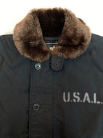 アルファインダストリーズ ALPHA INDUSTRIES N-1 DECK JACKET デッキ ジャケット ミリタリー ジップアップ 裏ボア 軍物 アウター 黒 20521-401 ジャケット ロゴ ブラック Sサイズ 104MT-1805