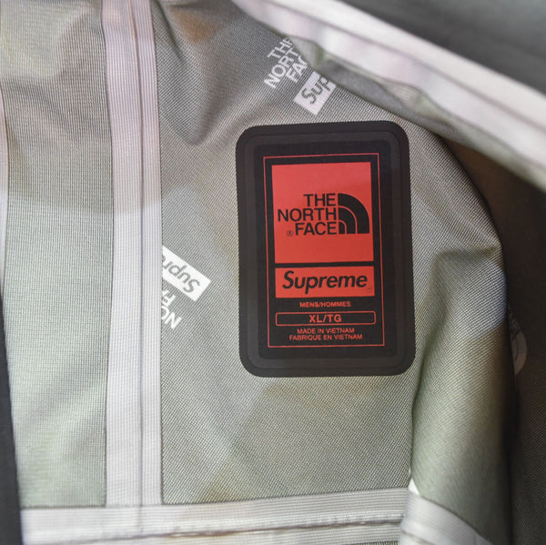 シュプリーム SUPREME The North Face Split Taped Seam Shell Jacket スプリット マウンテン シェルジャケット NP024011 ジャケット ブラック LLサイズ 103MT-2821