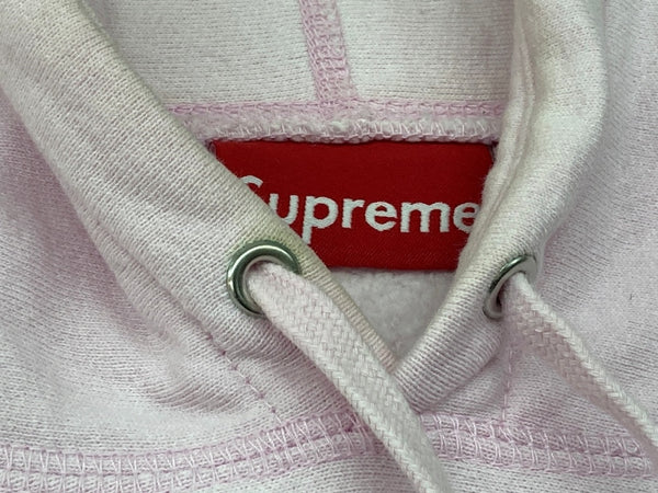 シュプリーム SUPREME × KAWS カウズ Chalk Logo Hooded チョーク ロゴ フーディー パーカー 桃色 パーカ ロゴ ピンク Lサイズ 104MT-1506