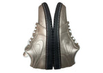 ナイキ NIKE 24年製 WMNS AIR JORDAN 1 LOW SE METALLIC ZINC エア ジョーダン ロー メタリック ジンク AJ1 金 HQ3529-099 メンズ靴 スニーカー ゴールド 27.5cm 104S-949