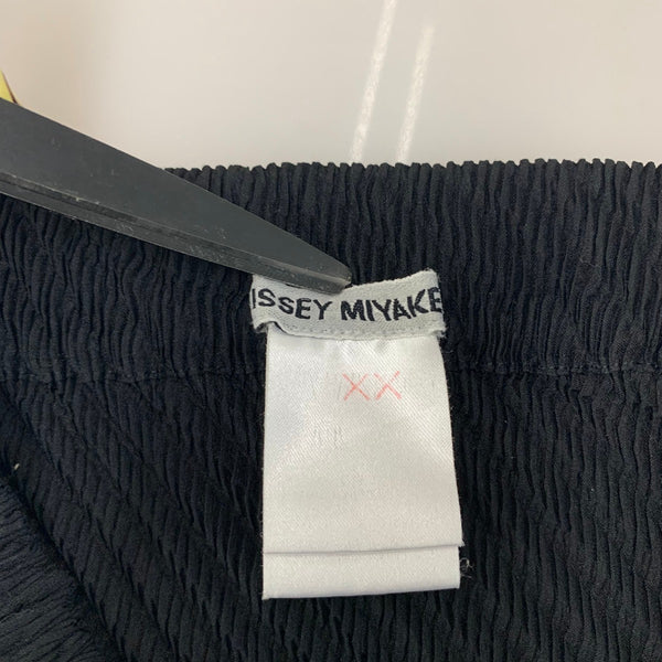 イッセイミヤケ ISSEY MIYAKE プリーツロングスカート IM71-FG927 スカート ブラック 201LB-112