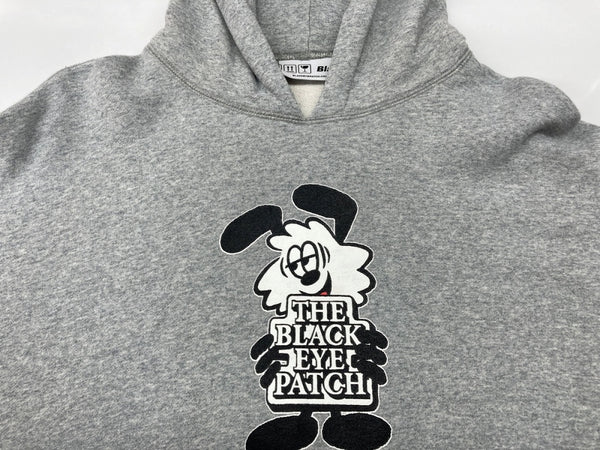 ブラックアイパッチ BlackEyePatch × VERDY ベルディ VICK OG LABEL HOODIE ヴィック オージー ラベル フーディ 灰 パーカ ロゴ グレー XLサイズ 104MT-1647