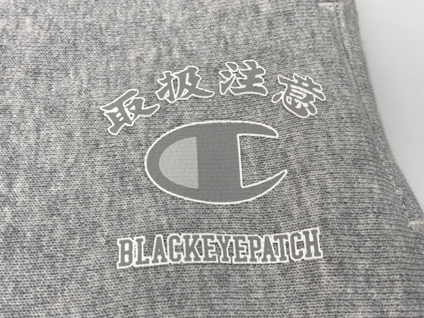 ブラックアイパッチ BLACK EYE PATCH × Campion チャンピオン REVERSE WEAVE リバースウィーブ スウェット パンツ 灰 刺繍 C8-Y226 ボトムスその他 グレー Mサイズ 104MB-308