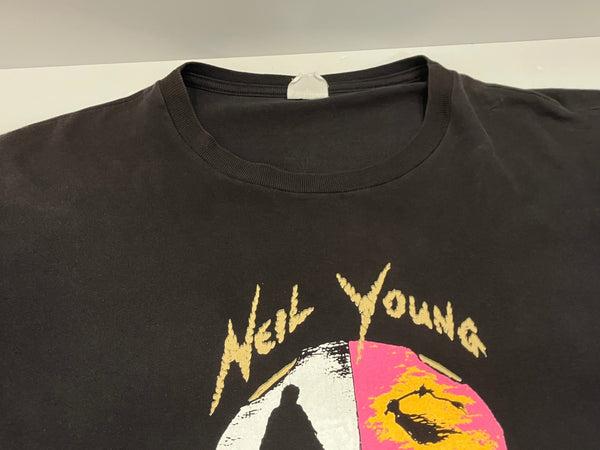 バンド band 90's Neil young World Tour '93 With Booker T & The MA'S T-shirt ©1993 ニール・ヤング ワールドツアー Tシャツ XL Tシャツ ブラック LLサイズ 101MT-3196