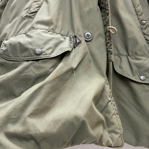 【曜日割引対象外】 ミリタリー MILITARY 70's US.ARMY N-3B LANCER 8415-00-376-1710 ジャケット カーキ Lサイズ 201MT-4696 VB