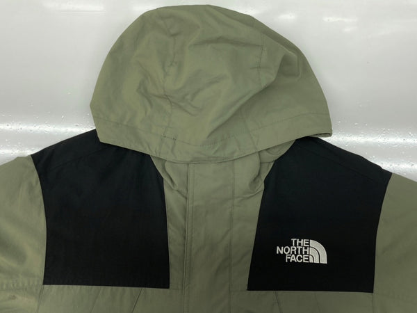 ザノースフェイス THE NORTH FACE KOREA GO MOUNTAIN JACKET ゴー マウンテン ジャケット ジップアップ 韓国タグ フード アウトドア アウター 緑 NJ3BP50C ジャケット ロゴ カーキ Mサイズ 104MT-2188