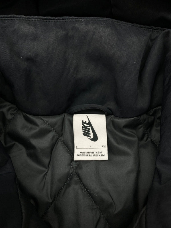 ナイキ NIKE × AMBUSH アンブッシュ NBA COLLECTION NETS JACKET ネッツ ジャケット バスケ ダブルジップ アウター 黒 DB9567-010 ジャケット ロゴ ブラック Sサイズ 104MT-1796