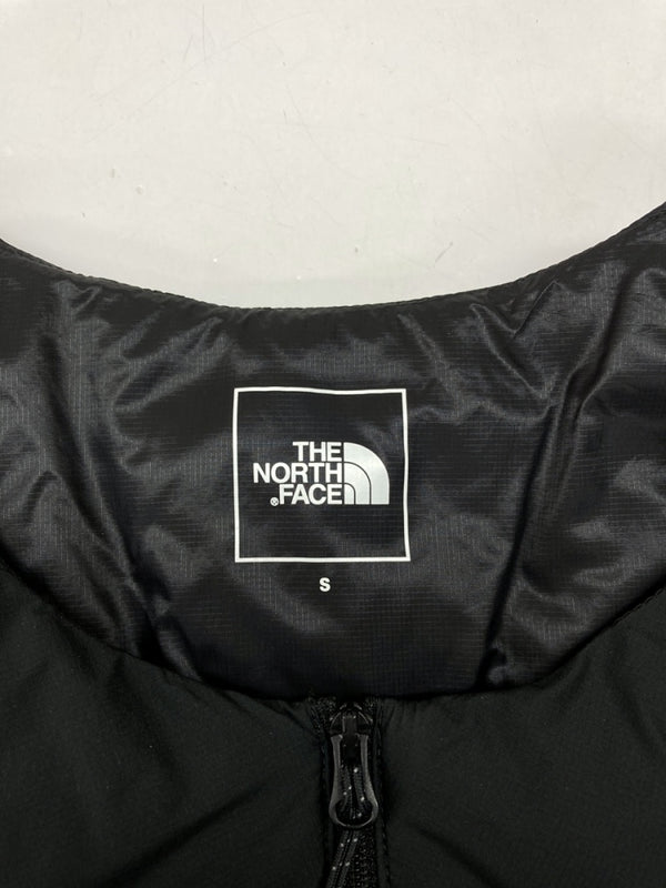 ザノースフェイス THE NORTH FACE THUNDER ROUNDNECK JACKET サンダー ラウンドネック ジャケット ノーカラー ダウン アウトドア インナー 黒 NY32013 ジャケット ロゴ ブラック Sサイズ 104MT-944