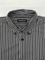 バレンシアガ BALENCIAGA L/S BACK LOGO STRIPESHIRT バック ロゴ ストライプシャツ ボタンダウン 長袖シャツ 白 黒 556878 38 長袖シャツ ロゴ ホワイト 104MT-902