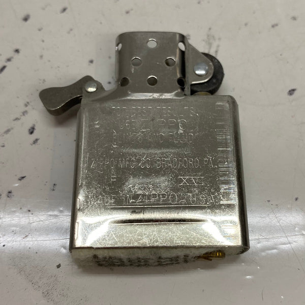【曜日割引対象外】 【中古】ジッポー ZIPPO 2000年製 KEEPER OF THE FLAME 炎の番人 箱付き USA製 メンズジュエリー・アクセサリー その他 シルバー 201goods-748 VB