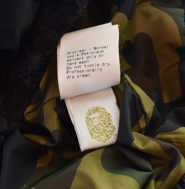 ア ベイシング エイプ A BATHING APE MOUNTAIN SPORTS BAPE DOWN JACKET マウンテン スポーツ ダウン 裏地 1st CAMO 1870-141-045 ジャケット ブラック Mサイズ 103MT-2433