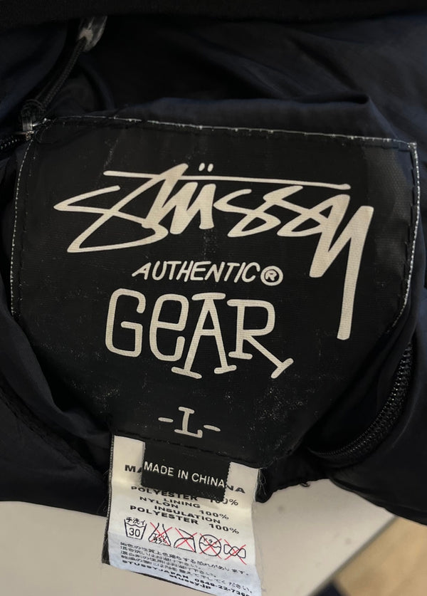 ステューシー STUSSY ロゴ総柄 無地 リバーシブル パフジャケット 中綿ジャケット 黒 ジャケット ブラック Lサイズ 101MT-5411