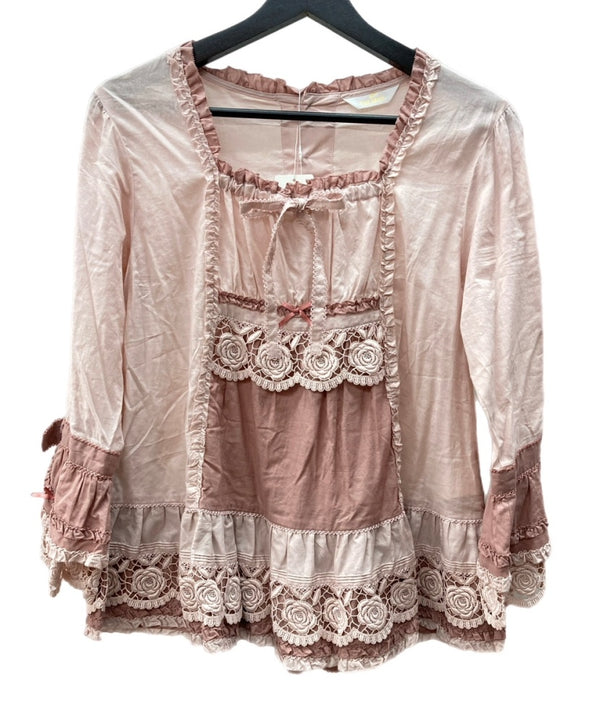 ピンクハウス PINKHOUSE 24AW ローズレース使い ブラウス スクエアネック 姫袖 フリルスリーブ リボン ミニサテン ピコフリル レース  コットン 綿 ロリータ ゴスロリ PINK A2143FB 366 長袖 花 ピンク 104LT-244