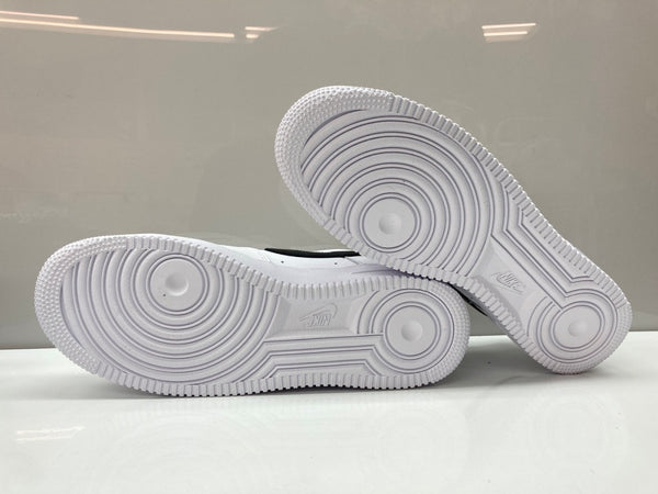 ナイキ NIKE 25年製 × SUPREME シュプリーム AIR FORCE 1 LOW エア フォース ロー AF1 スケボー シューズ 白 黒 CU9225-102 メンズ靴 スニーカー ホワイト 27.5cm 104S-1001