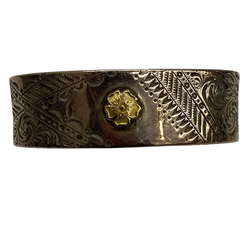 【曜日割引対象外】 【中古】マウントヒル Mt.hill Stamped Rose Cuff バングル メンズジュエリー・アクセサリー バングル シルバー 201goods-578 VB