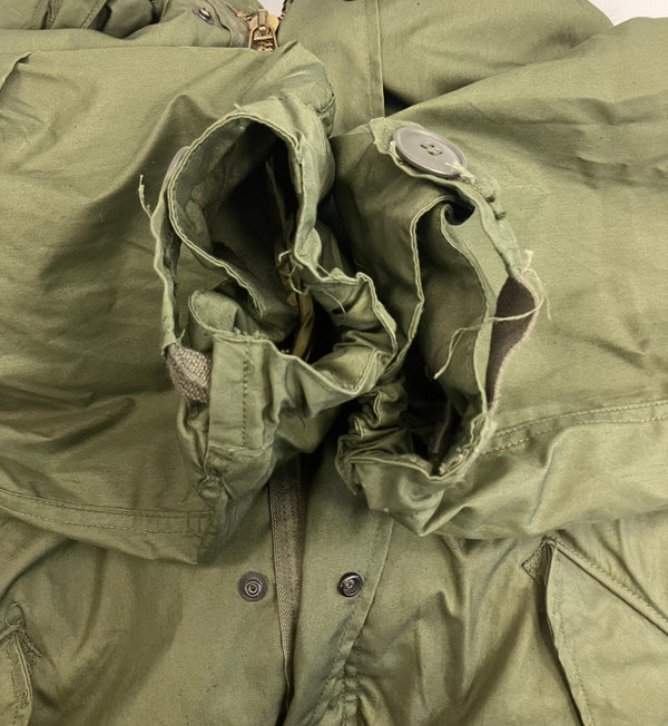 ミリタリー military US ARMY 米軍 実物 M-65 フィッシュテールパーカー モッズコート ブラスジッパー フルセット VINTAGE ヴィンテージ MEDIUM コート カーキ Mサイズ 101MT-4907