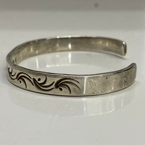 【曜日割引対象外】【中古】アリゾナフリーダム ARIZONA FREEDOM 太陽神 唐草 石付き メンズジュエリー・アクセサリー バングル シルバー 201goods-795 VB