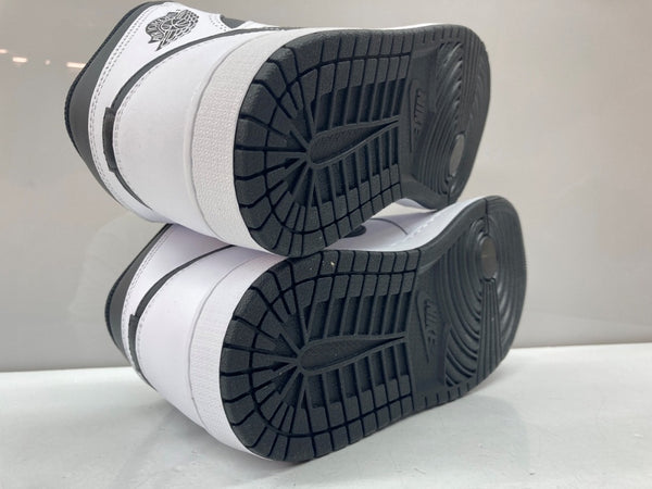 ナイキ NIKE 23年製 AIR JORDAN 1 MID エア ジョーダン ミッド AJ1 ジャンプマン バスケ シューズ 白 黒 DQ8426-132 メンズ靴 スニーカー ホワイト 28cm 104S-874