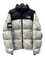 シュプリーム SUPREME × THE NORTH FACE ザノースフェイス Paper Print Nuptse Jacket ペーパー プリント ヌプシ 白 ND91806I ジャケット 総柄 ホワイト Mサイズ 104MT-2159