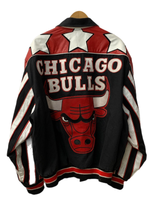 【曜日割引対象外】　ジェフハミルトン JEFF HAMILTON  90s シカゴブルズ CHICAGO BULLS 278 STAR BULL USA製 リバーシブル ジャケット ロゴ マルチカラー XLサイズ 201MT-2261