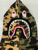 アベイシングエイプ A BATHING APE CAMO SHARK FULL ZIP HOODIE カモ シャーク フルジップ フーディー パーカー ハーフ カモフラ 茶 緑 001ZPG301004X パーカ カモフラージュ・迷彩 カーキ XLサイズ 104MT-968