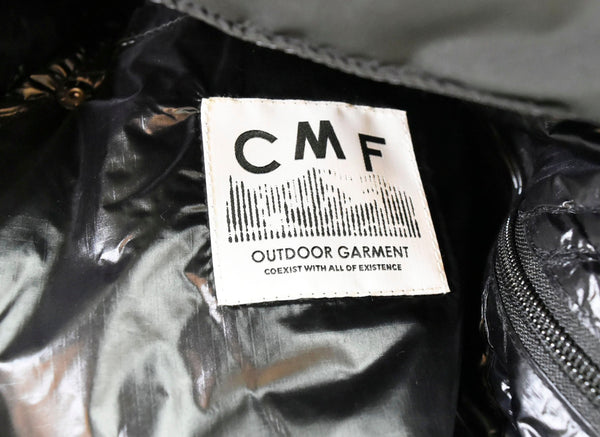 コンフィーアウトドアガーメント CMF OUTDOOR GARMENT COMFY DOWN コムフィーダウンジャケット 黒 CMF2202-J04C ジャケット 無地 ブラック LLサイズ 103MT-389