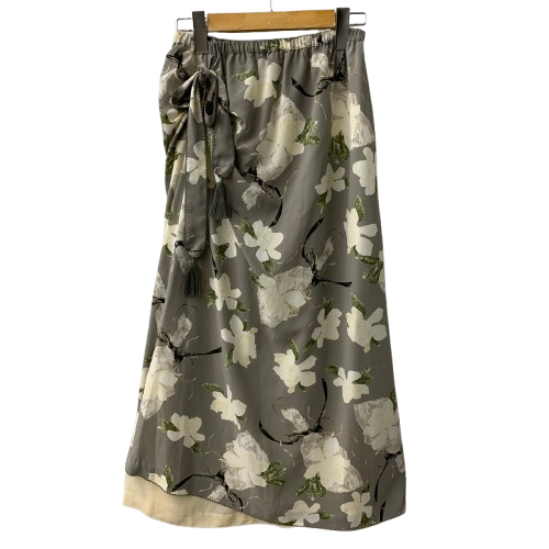 カネコイサオ kaneko isao ワンダフルワールド 花束 バラ柄 ロングスカート スカート グレー 201LB-105