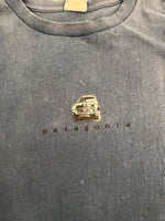パタゴニア PATAGONIA 90's 90年代 Beneficial タグ クラシックカー 両面プリント  USA製 アメリカ製 青 vintage ヴィンテージ XL Tシャツ ブルー LLサイズ 101MT-4722