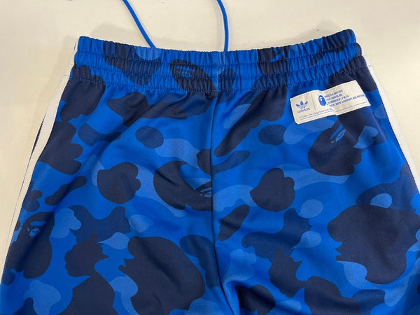 ア ベイシング エイプ A BATHING APE アディダス adidas BAPE TRACK PANTS ベイプ トラックパンツ カモフラ 迷彩 サルカモ 青 DP0190 ボトムスその他 ブルー Sサイズ 101MB-718