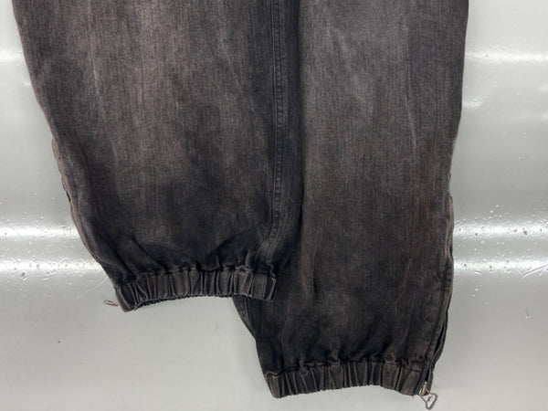 グッチ GUCCI CARGO PANTS カーゴ パンツ ボタンフライ ロゴパッチ ジョガー ズボン 黒 ロゴ カーゴパンツ ブラック サイズ 48 104MB-385