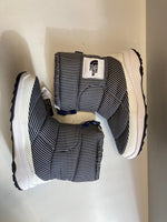 ノースフェイス THE NORTH FACE NUPTSE BOOTIE WP V LOGOWAR ヌプシブーツ ウォータープルーフ ヒッコリーストライプ NF51784 メンズ靴 ブーツ その他 ネイビー 26cm 101sh-1806