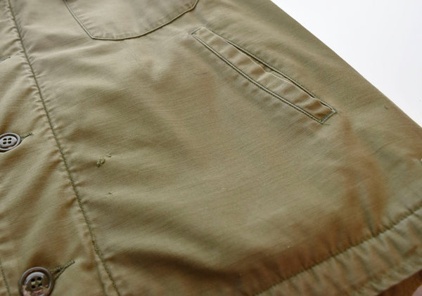 ミリタリーアイテム Military items 1986年会計 80s US NAVY A-2 DECK JACKET デッキジャケット 8415-00-753-5613 ジャケット カーキ Lサイズ 103MT-1692