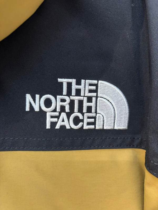 ノースフェイス THE NORTH FACE マウンテンダウンジャケット ND91930 ジャケット カーキ Mサイズ 201MT-2799