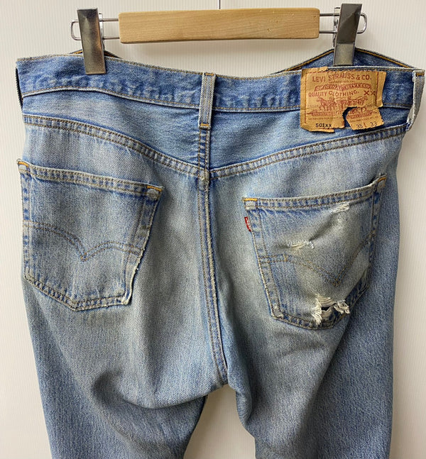 【曜日割引対象外】 リーバイス Levi's 501XX 90s ボタンフライジーンズ ボタン裏刻印 653 USA製 グランジ デニム 無地 ブルー W35サイズ 201MB-637