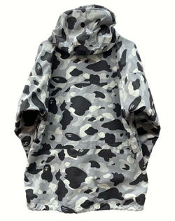 アベイシングエイプ A BATHING APE CAMO SNOWBOARD JACKET カモ スノーボード ジャケット マウンテンパーカー カモフラ サルカモ 灰色 ジャケット カモフラージュ・迷彩 グレー Mサイズ 104MT-764