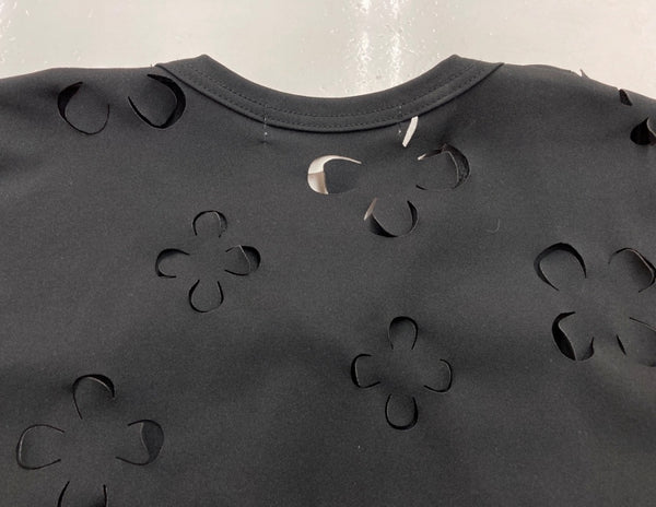 コムデギャルソン COMME des GARCONS コムコム AD2016 17SS パンチング ブラウス 丸襟 フラワーカッティング 花 日本製 BLACK 黒 RS-T002 半袖カットソー 総柄 ブラック XSサイズ 104LT-108