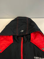 US US古着 Chicago Bulls シカゴ ブルズ 中綿ジャケット 赤 黒 ジャケット ブラック 101MT-5390